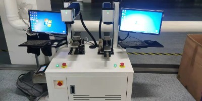 一種調(diào)節(jié)激光打標(biāo)機(jī)焦距的方法